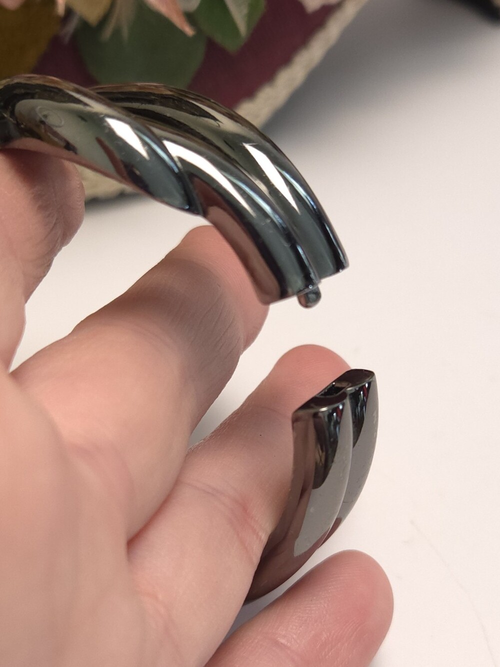 Lia Sophia Galena Gun Metal Hematite Tone Hinge Bracelet - Picture 5 of 9